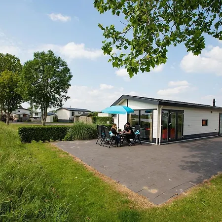 Topparken – Recreatiepark Het Esmeer 3*